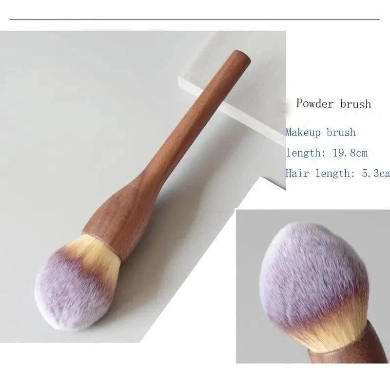 Vintage Style 1Pcs European Wood Handle Makeup Brush High Quality Loose Powder Brush Foundation Brush Super Soft Theatre Makeup