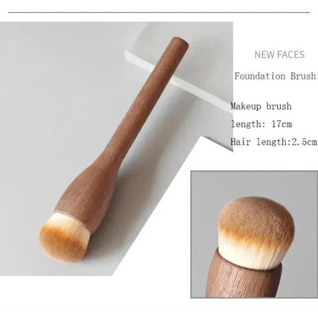 Vintage Style 1Pcs European Wood Handle Makeup Brush High Quality Loose Powder Brush Foundation Brush Super Soft Theatre Makeup